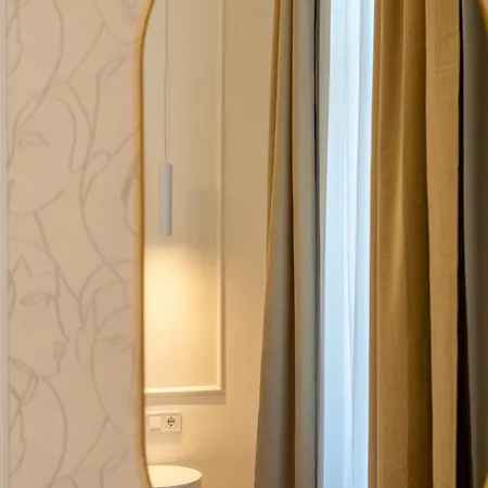 Elisabeth-e40 3 Bedroom Modern Apartment Budapest