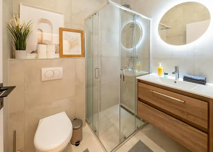 Elisabeth-e40 3 Bedroom Modern