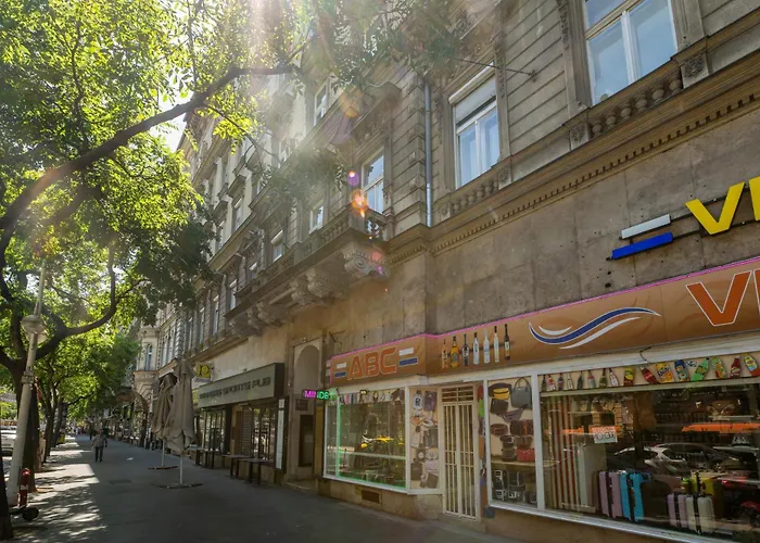 Apartament Elisabeth-e40 3 Bedroom Modern